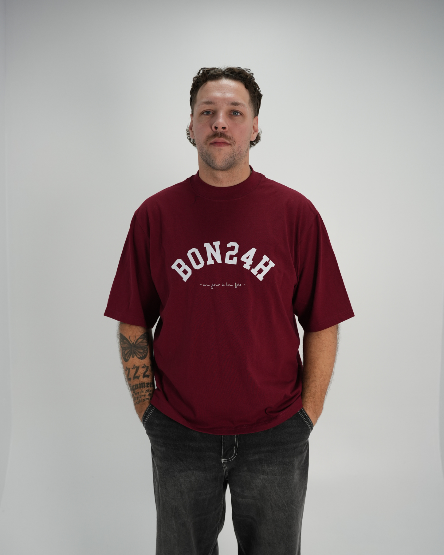 Boxy Tee Bourgogne - Nouvelle Ere