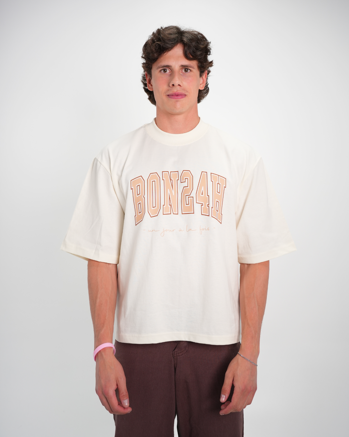 Boxy tee Creme - University